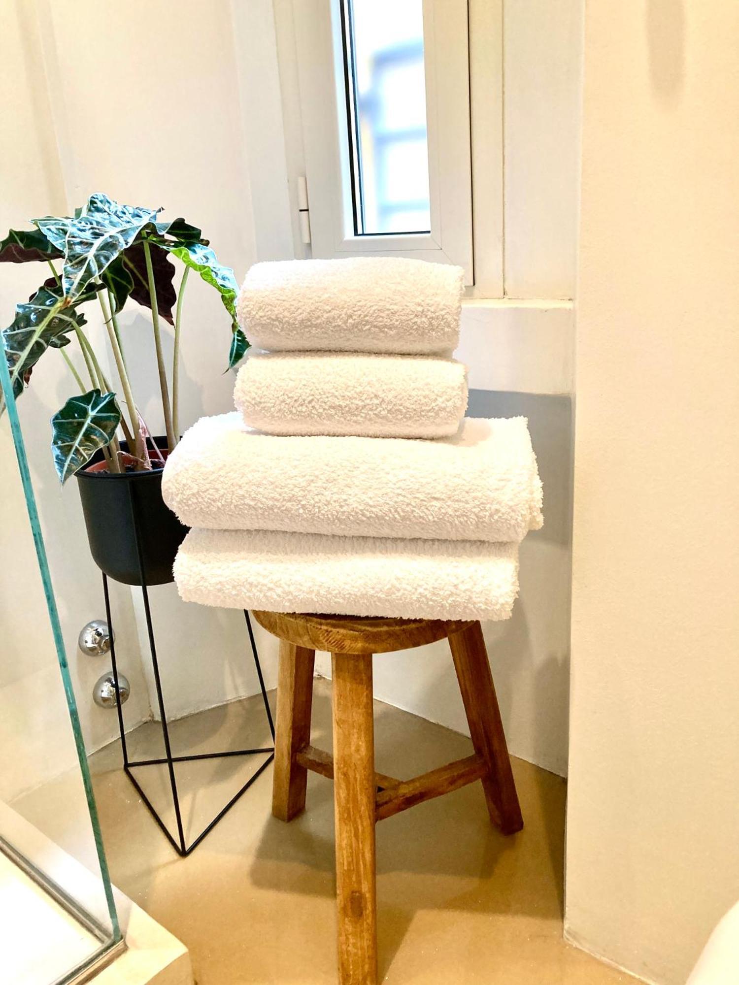 Lily Pads -Elegant Apartment- In The City Center Milano Ngoại thất bức ảnh