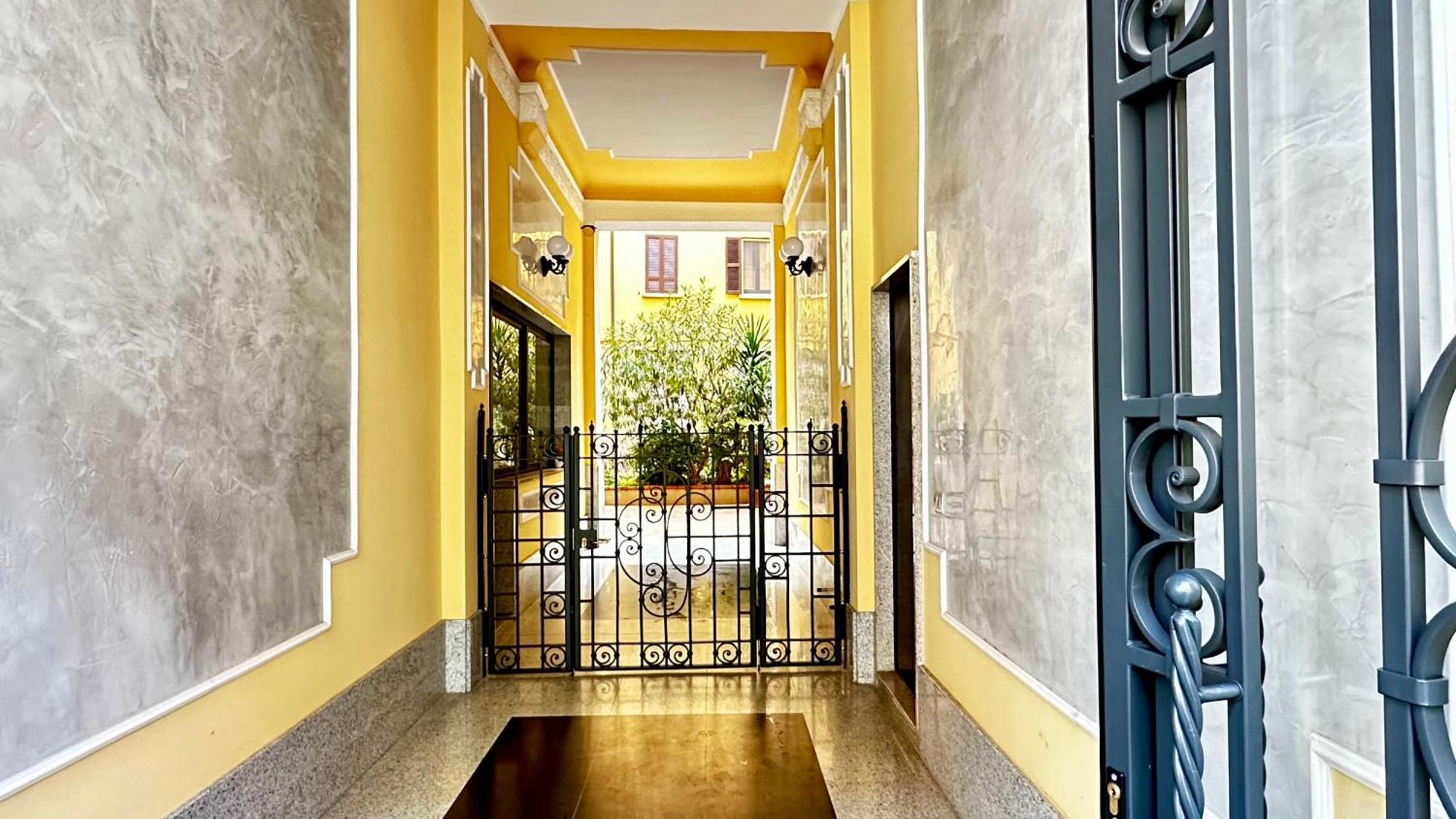 Lily Pads -Elegant Apartment- In The City Center Milano Ngoại thất bức ảnh